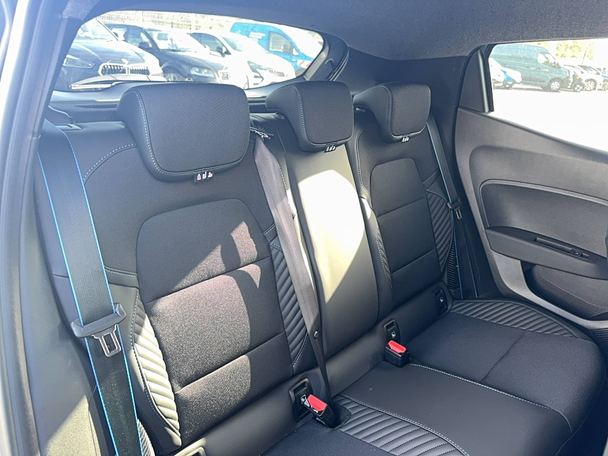 Vente en ligne Renault Clio 5 Clio E-Tech full hybrid 145 ch GSR2 au prix de 27 990 €