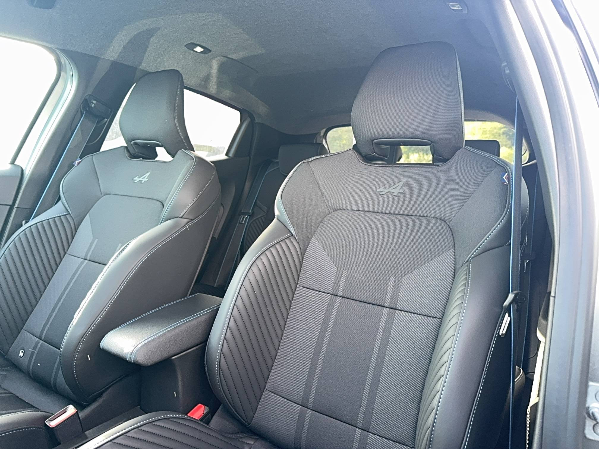 Vente en ligne Renault Clio 5 Clio E-Tech full hybrid 145 ch GSR2 au prix de 27 990 €