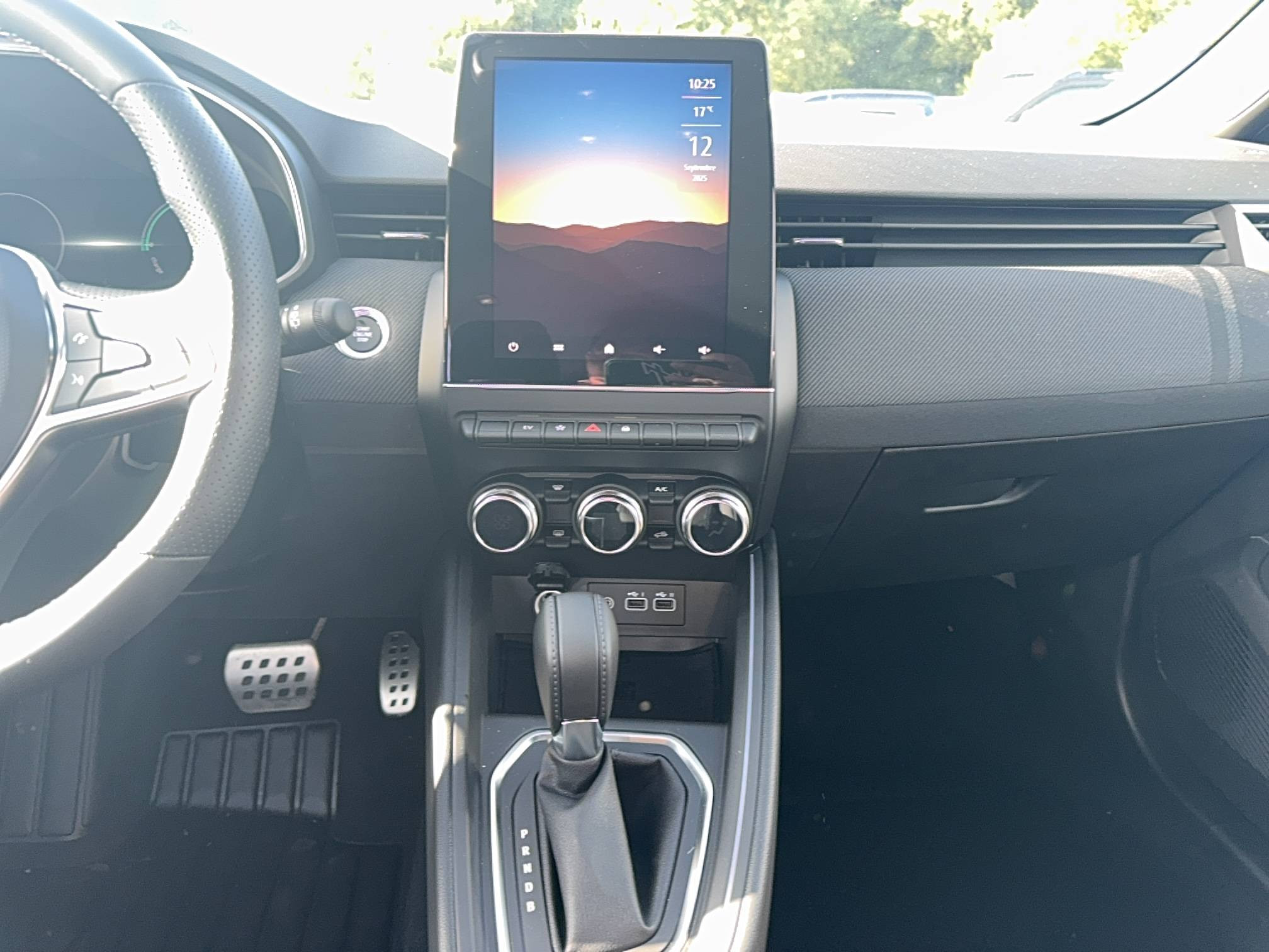 Vente en ligne Renault Clio 5 Clio E-Tech full hybrid 145 ch GSR2 au prix de 27 990 €