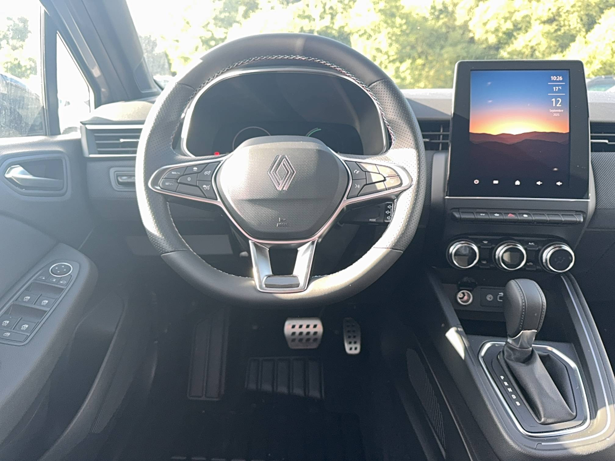 Vente en ligne Renault Clio 5 Clio E-Tech full hybrid 145 ch GSR2 au prix de 27 990 €