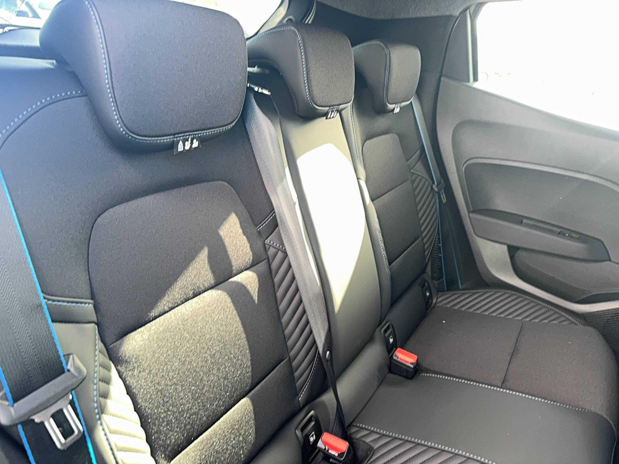 Vente en ligne Renault Clio 5 Clio E-Tech full hybrid 145 ch GSR2 au prix de 27 990 €