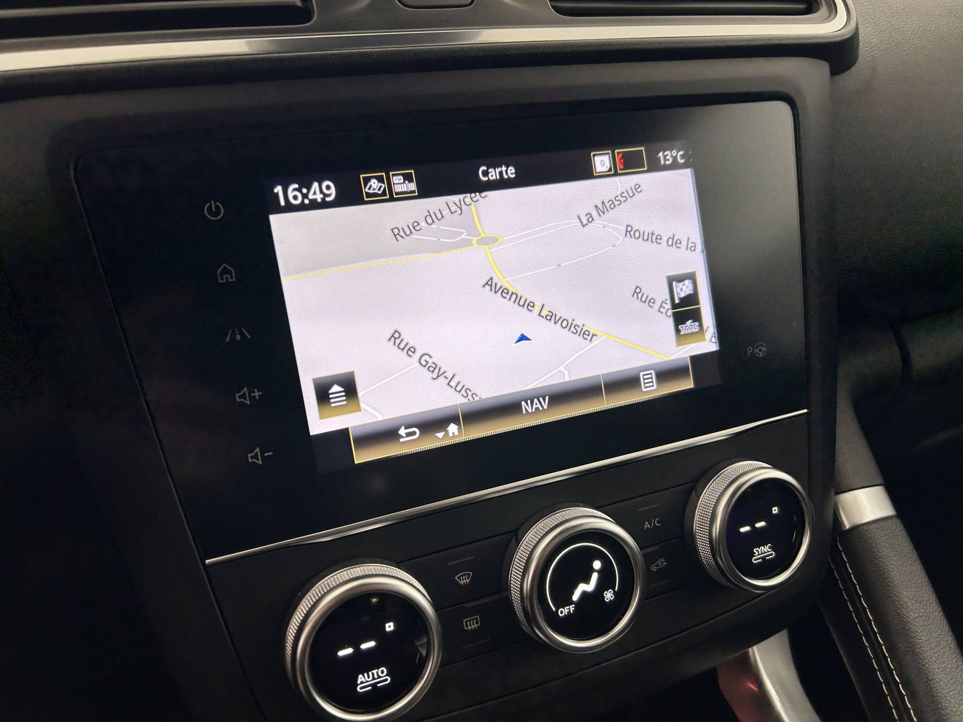 Vente en ligne Renault Kadjar  Blue dCi 115 EDC au prix de 18 290 €