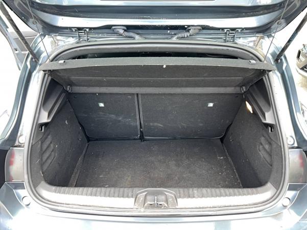 Vente en ligne Renault Clio 5 Clio TCe 90 - 21N au prix de 13 990 €