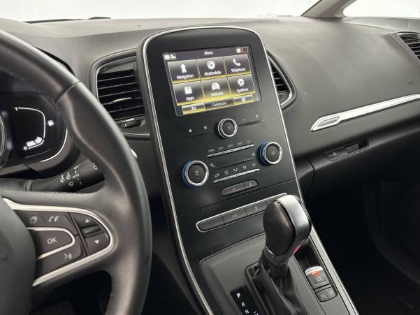 Vente en ligne Renault Scenic 4 Scenic TCe 140 FAP EDC au prix de 18 990 €