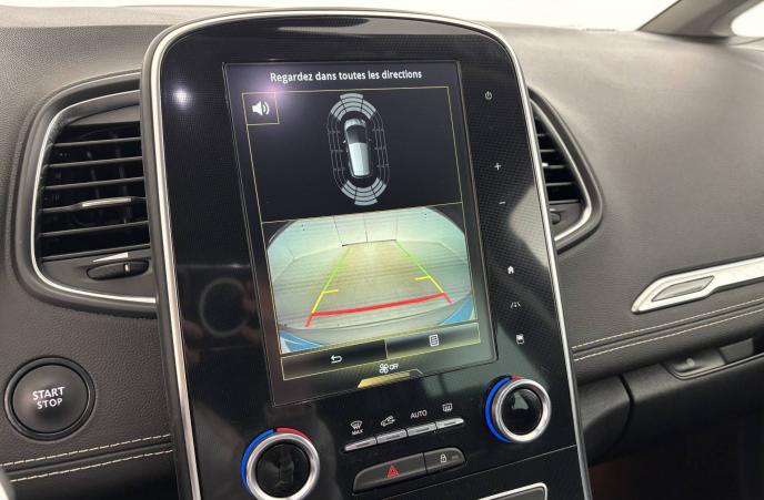 Vente en ligne Renault Scenic 4 Scenic TCe 140 FAP EDC au prix de 18 990 €