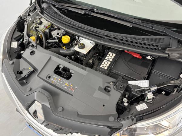 Vente en ligne Renault Scenic 4 Scenic TCe 140 FAP EDC au prix de 18 990 €