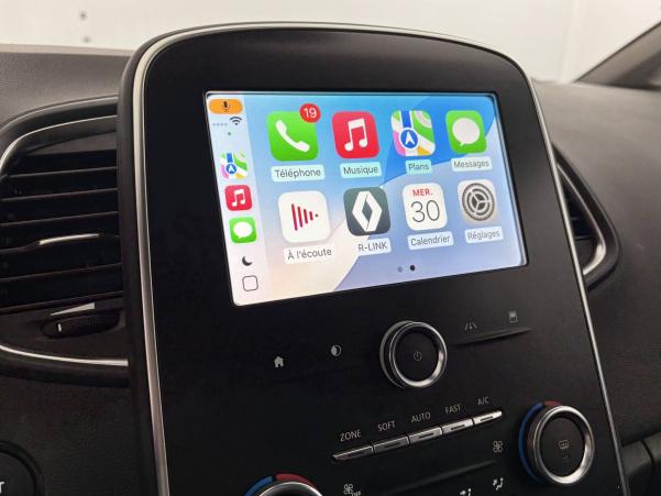 Vente en ligne Renault Scenic 4 Scenic TCe 140 FAP EDC au prix de 18 990 €