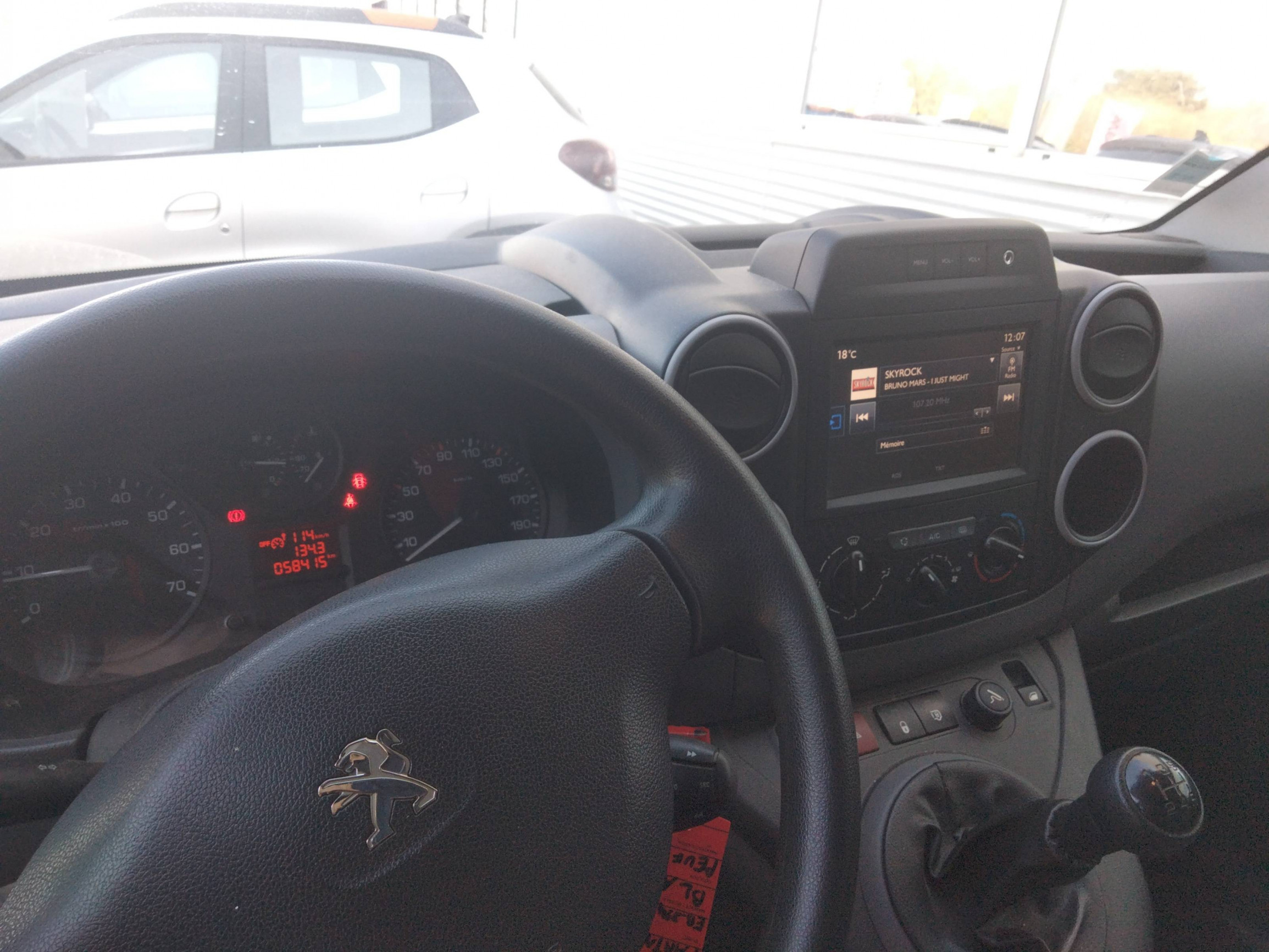 Vente en ligne Peugeot Partner Fourgon  120 L1 1.6 HDI 90 BVM5 au prix de 10 590 €