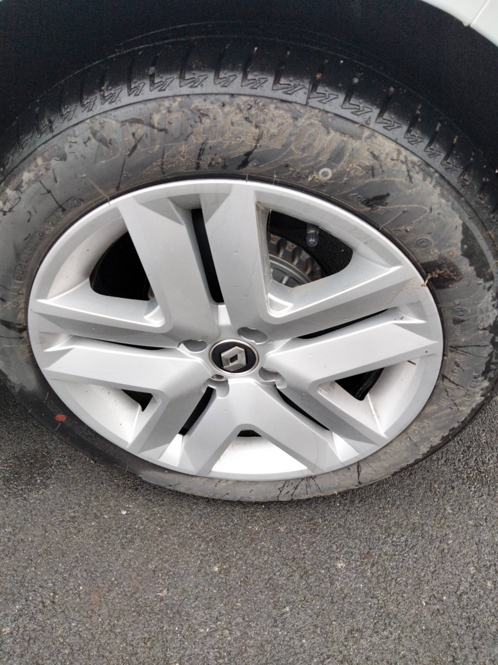 Vente en ligne Renault Clio 5 Clio TCe 100 GPL - 21N au prix de 14 590 €