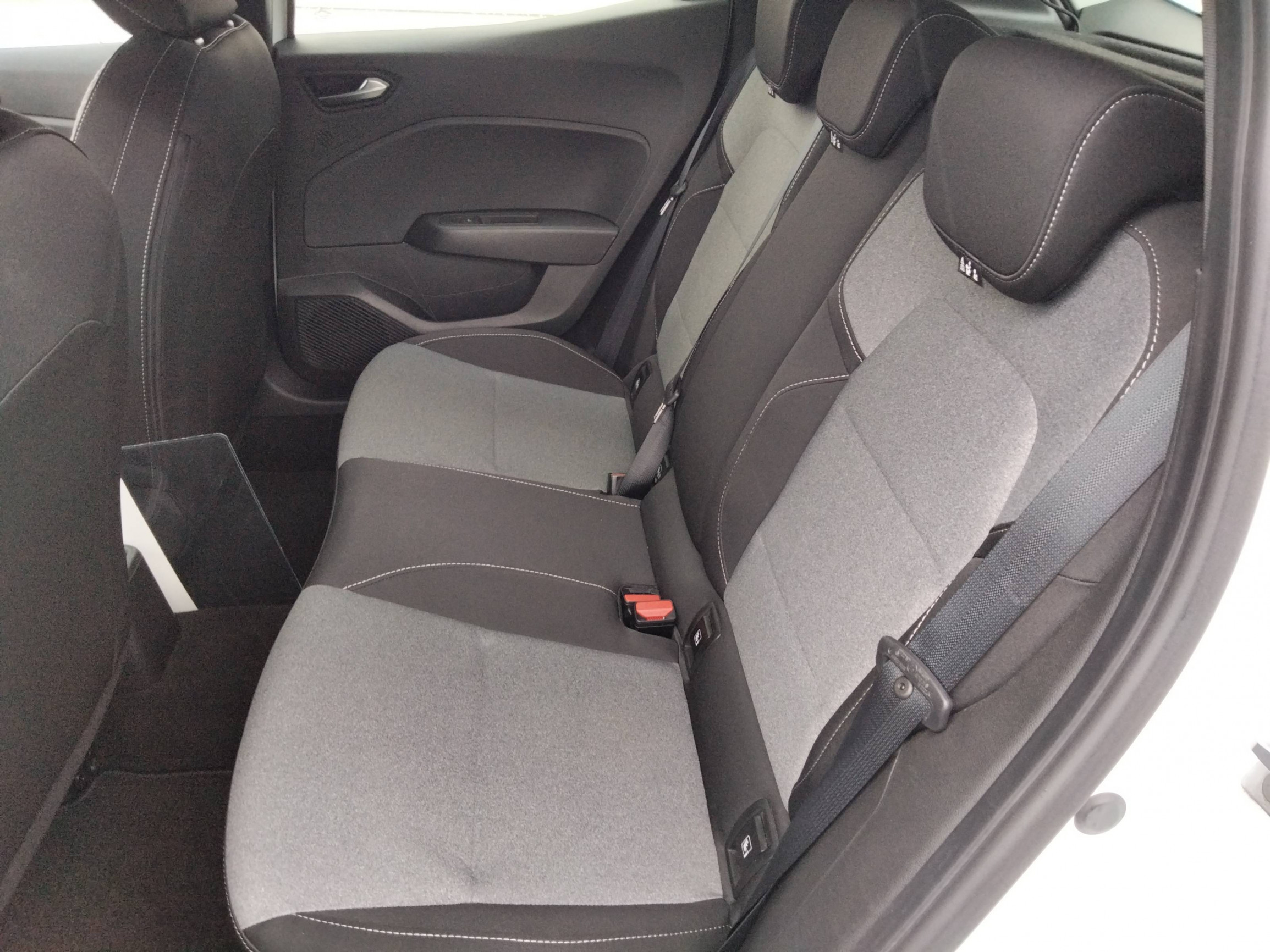 Vente en ligne Renault Clio 5 Clio TCe 90 ch GSR2 au prix de 15 290 €