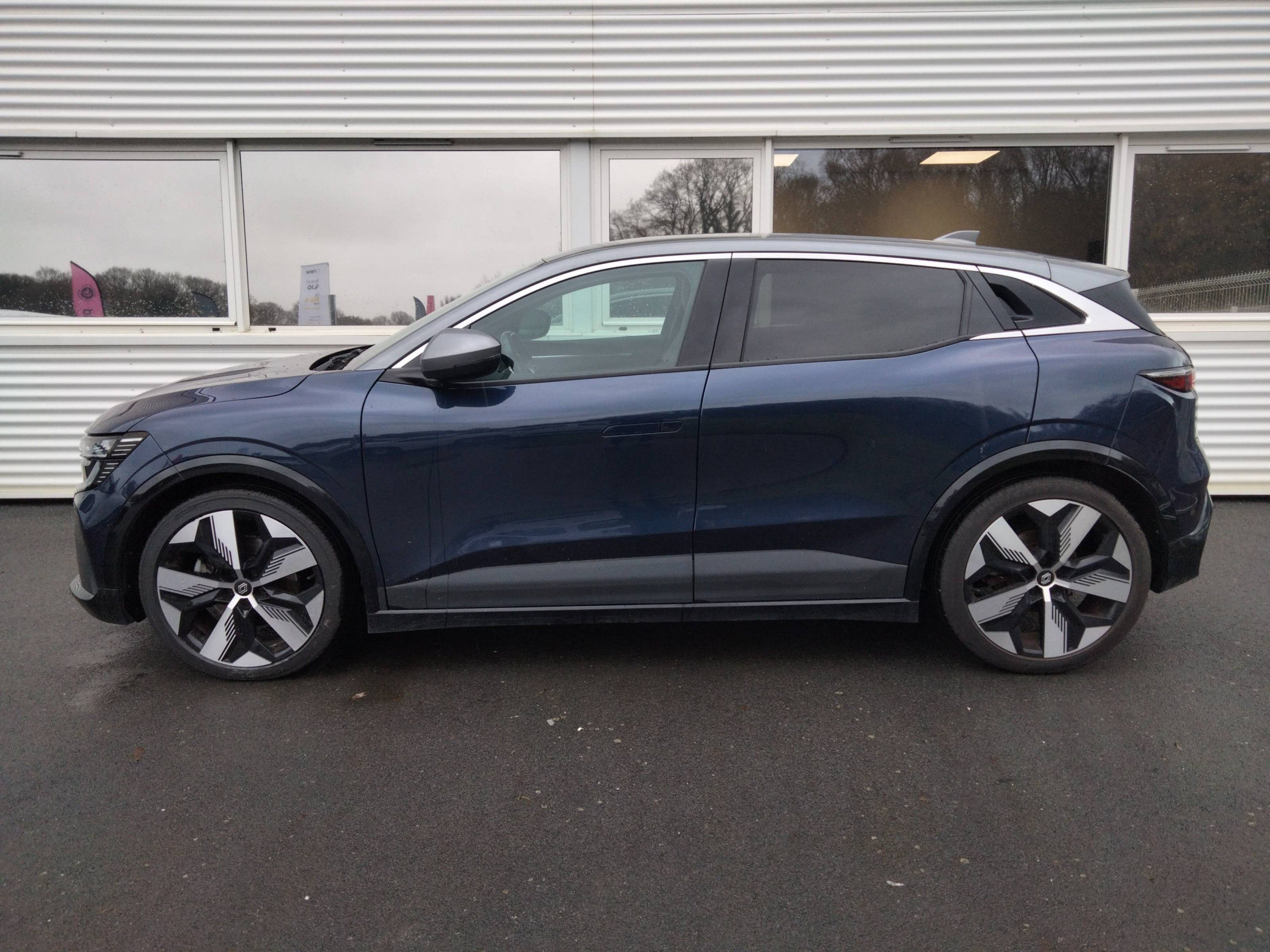 Vente en ligne Renault Megane E-Tech  EV60 220 ch optimum charge au prix de 23 590 €