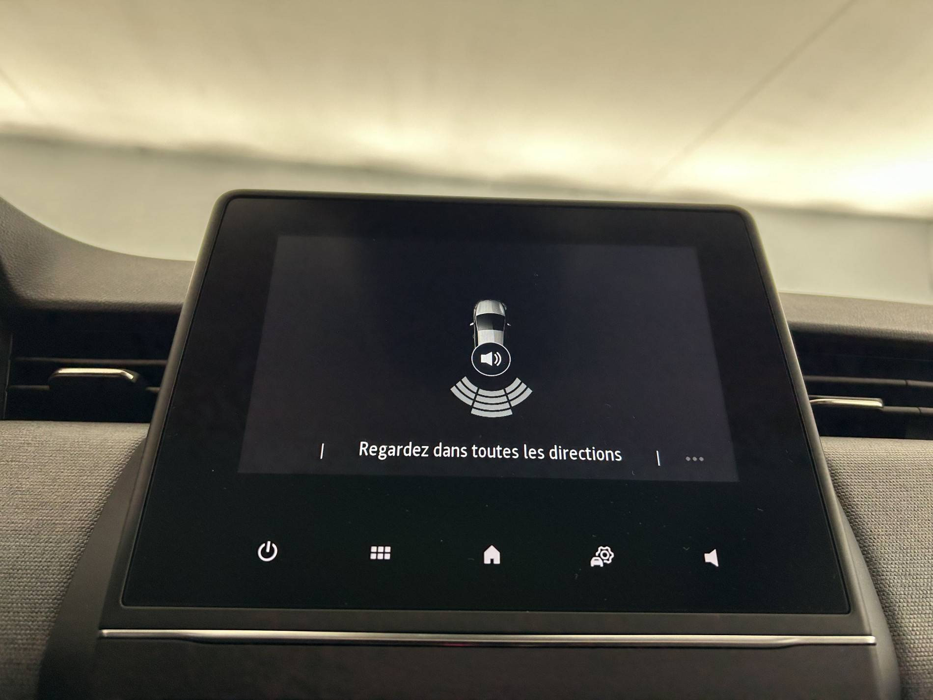 Vente en ligne Renault Clio 5 Clio E-Tech full hybrid 145 ch GSR2 au prix de 19 990 €