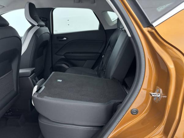 Vente en ligne Renault Captur  Blue dCi 115 EDC au prix de 18 590 €