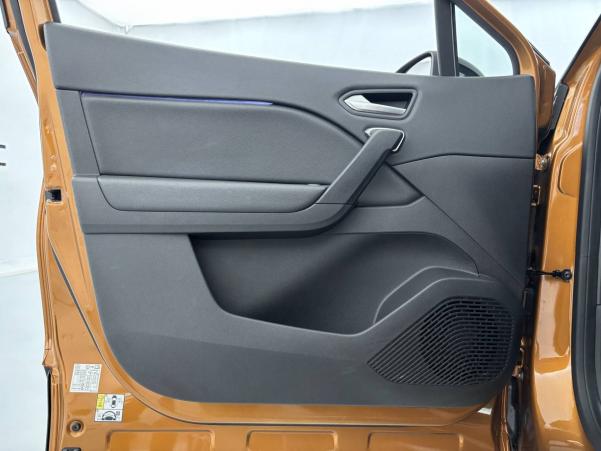 Vente en ligne Renault Captur  Blue dCi 115 EDC au prix de 18 590 €