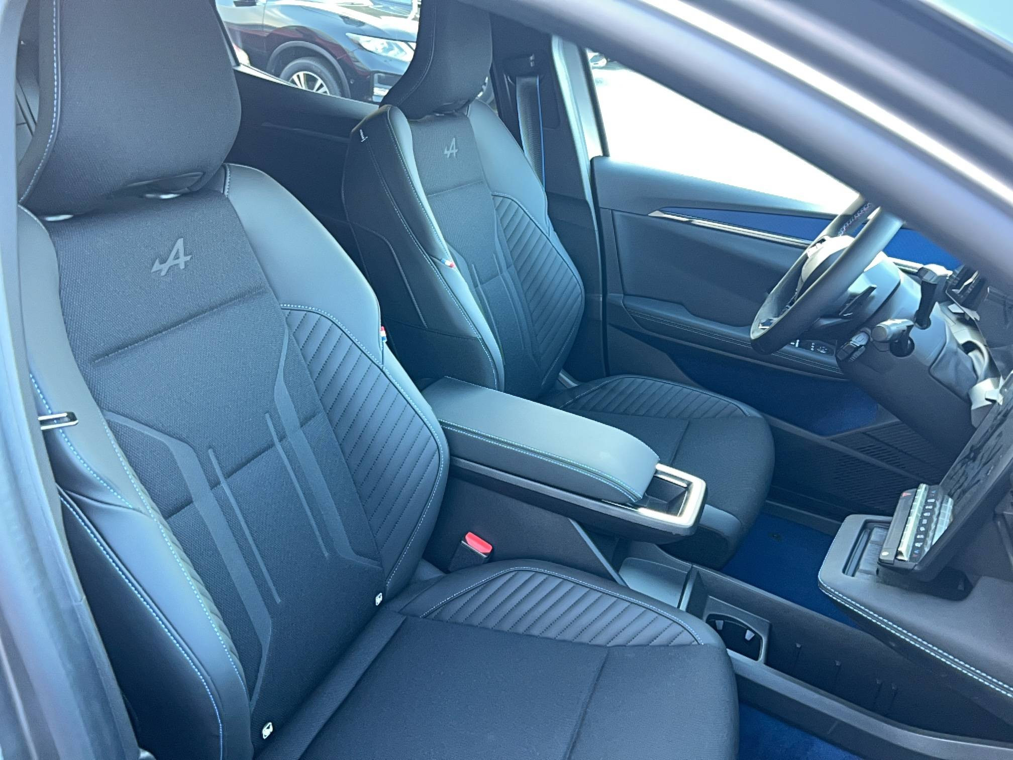 Vente en ligne Renault Megane E-Tech  220 ch autonomie confort au prix de 42 990 €