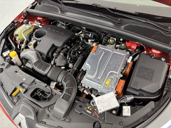 Vente en ligne Renault Clio 5 Clio E-Tech full hybrid 145 au prix de 19 590 €
