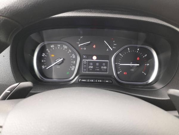 Vente en ligne Fiat Scudo  BLUEHDI 180 M S&S EAT8 au prix de 32 990 €
