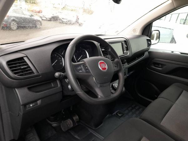 Vente en ligne Fiat Scudo  BLUEHDI 180 M S&S EAT8 au prix de 32 990 €