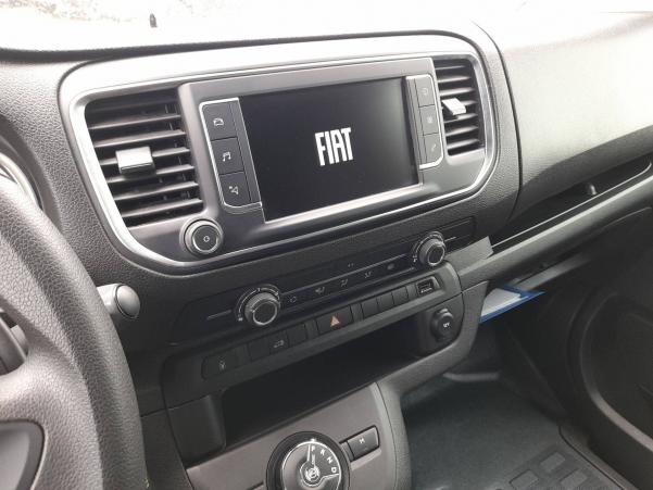 Vente en ligne Fiat Scudo  BLUEHDI 180 M S&S EAT8 au prix de 32 990 €