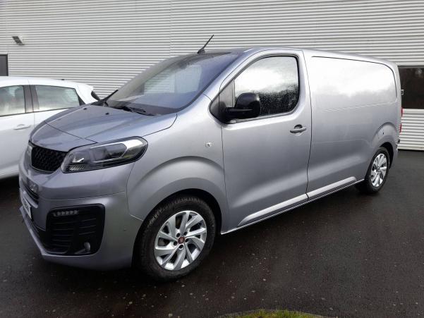 Vente en ligne Fiat Scudo  BLUEHDI 180 M S&S EAT8 au prix de 32 990 €