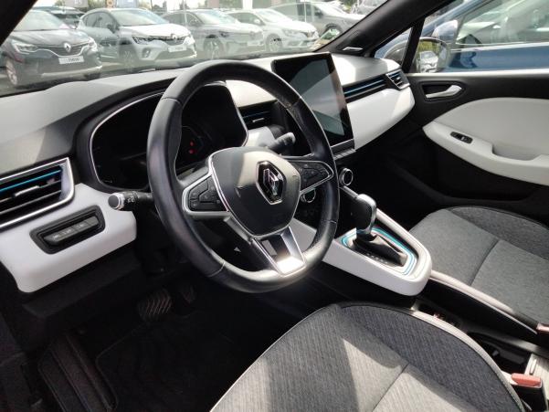 Vente en ligne Renault Clio 5 Clio E-Tech 140 - 21 au prix de 17 590 €