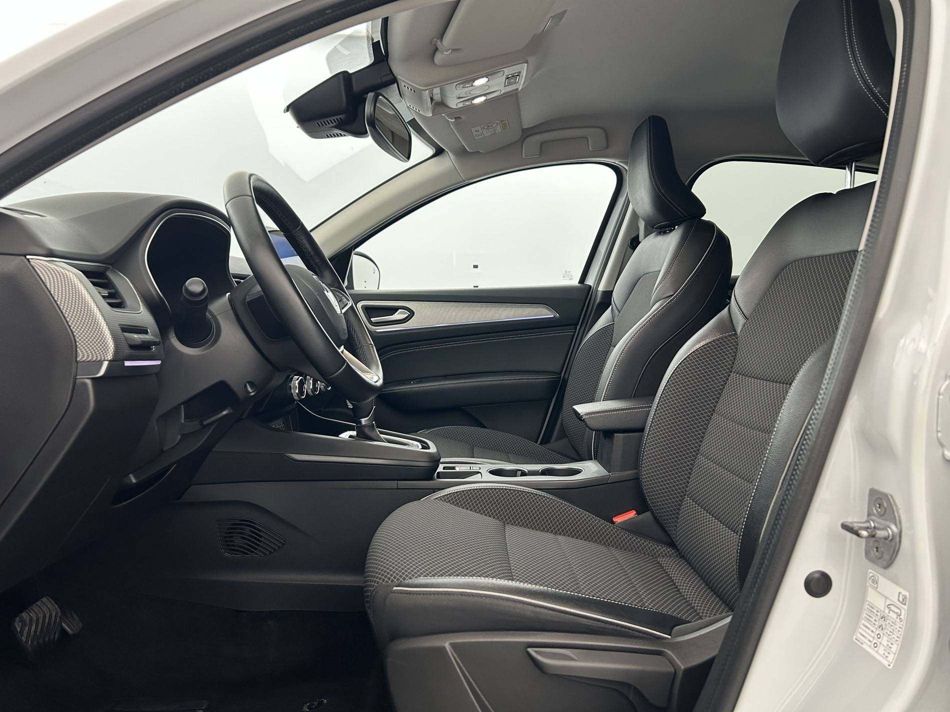 Vente en ligne Renault Arkana  E-Tech 145 - 21B au prix de 19 590 €