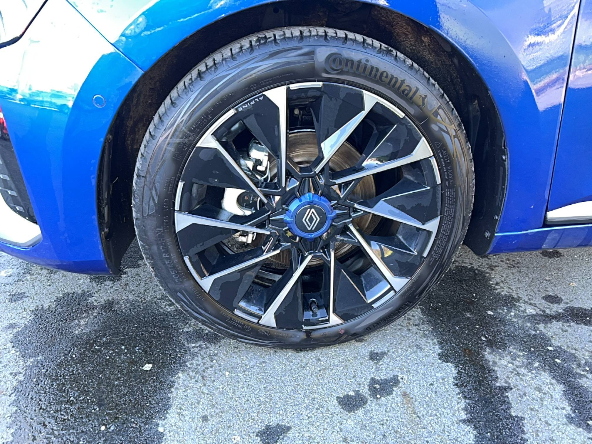 Vente en ligne Renault Clio 5 Clio E-Tech full hybrid 145 au prix de 21 990 €