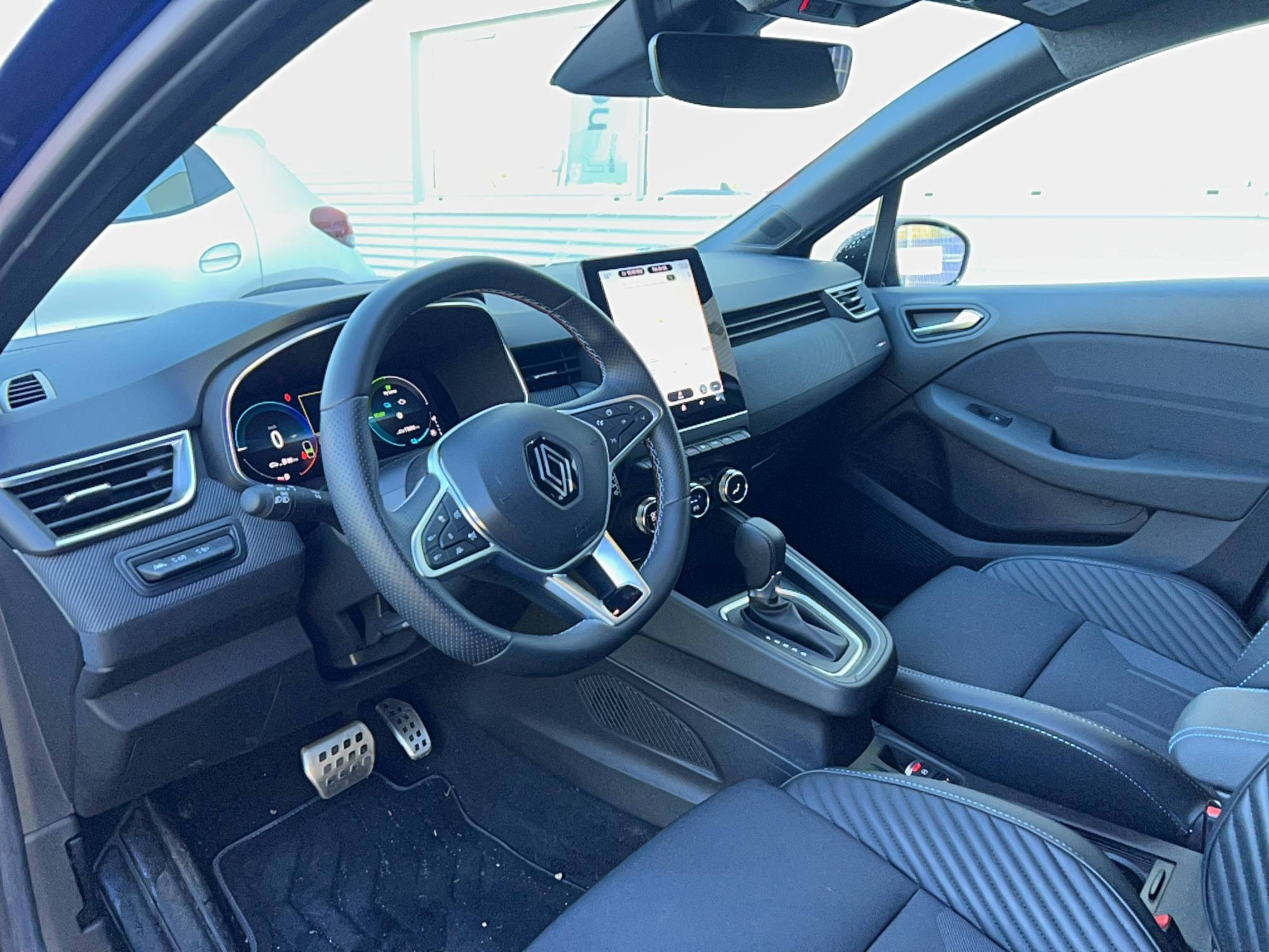 Vente en ligne Renault Clio 5 Clio E-Tech full hybrid 145 au prix de 21 990 €