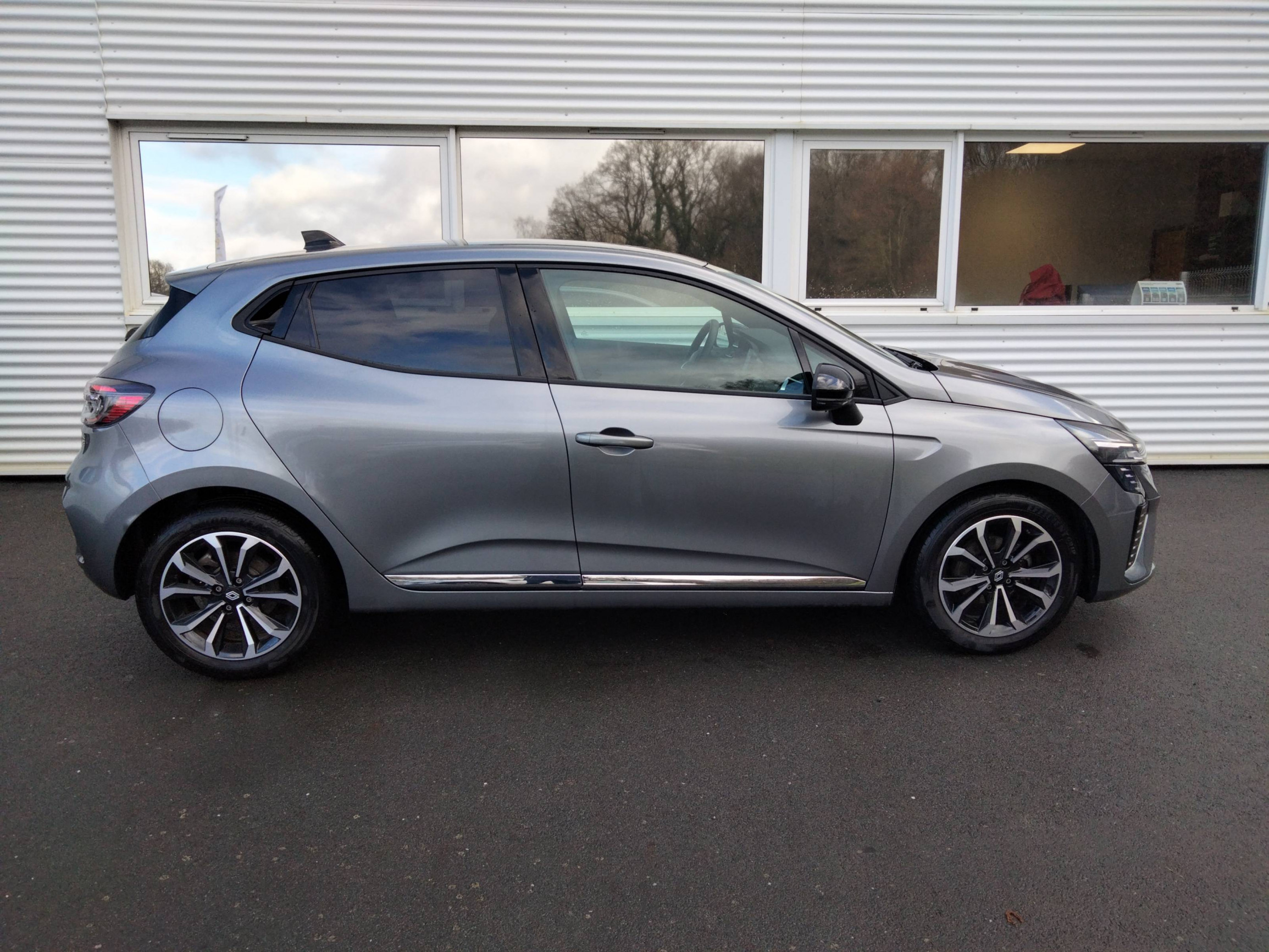 Vente en ligne Renault Clio 5 Clio TCe 90 ch GSR2 au prix de 17 990 €