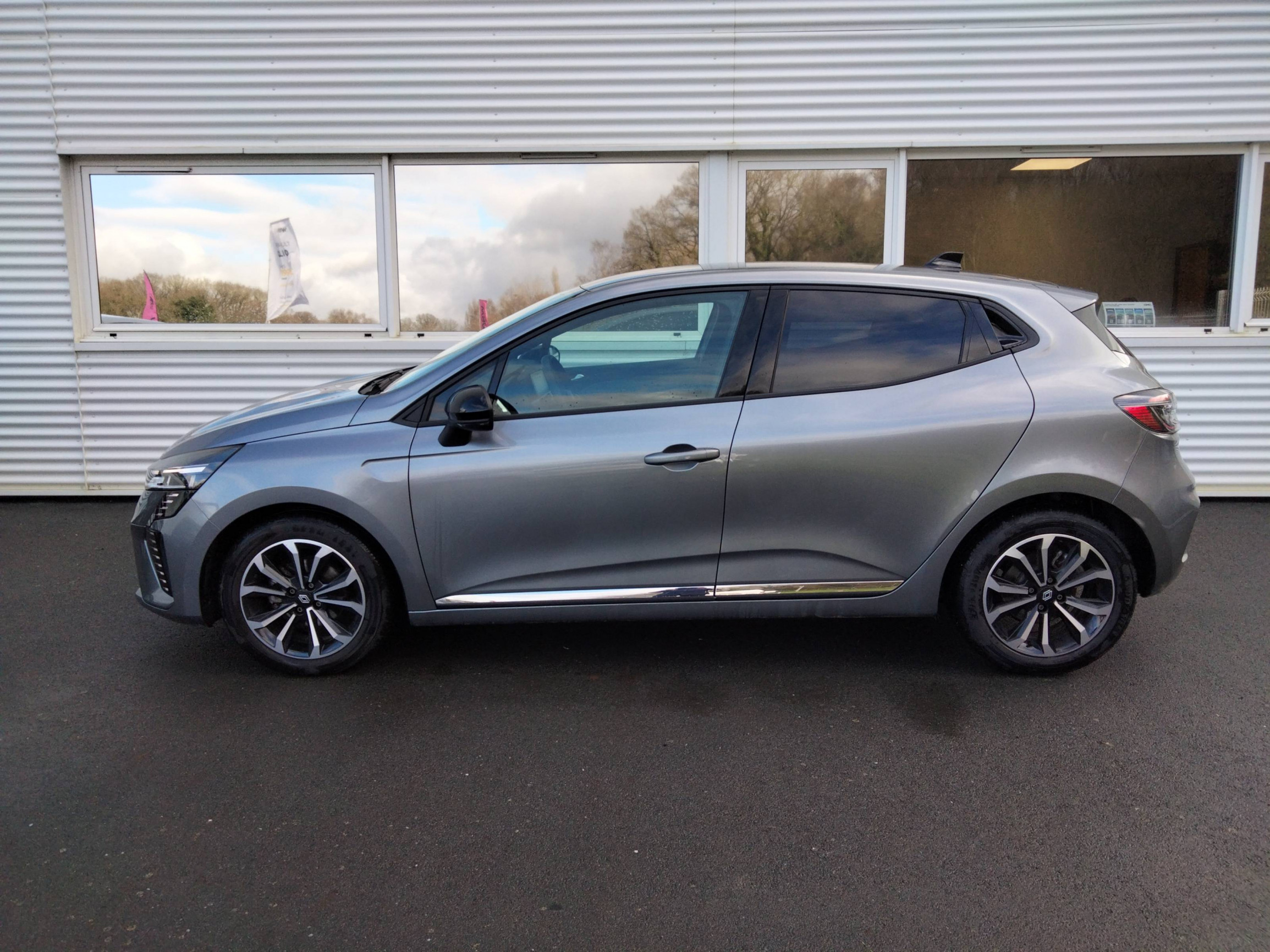 Vente en ligne Renault Clio 5 Clio TCe 90 ch GSR2 au prix de 17 990 €