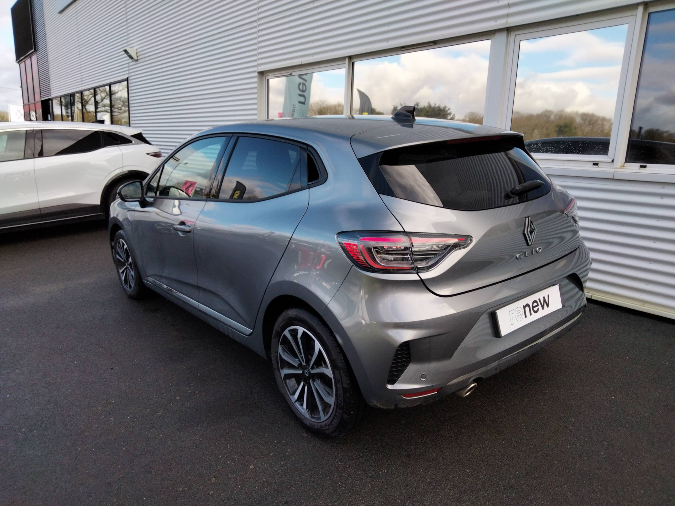Vente en ligne Renault Clio 5 Clio TCe 90 ch GSR2 au prix de 17 990 €