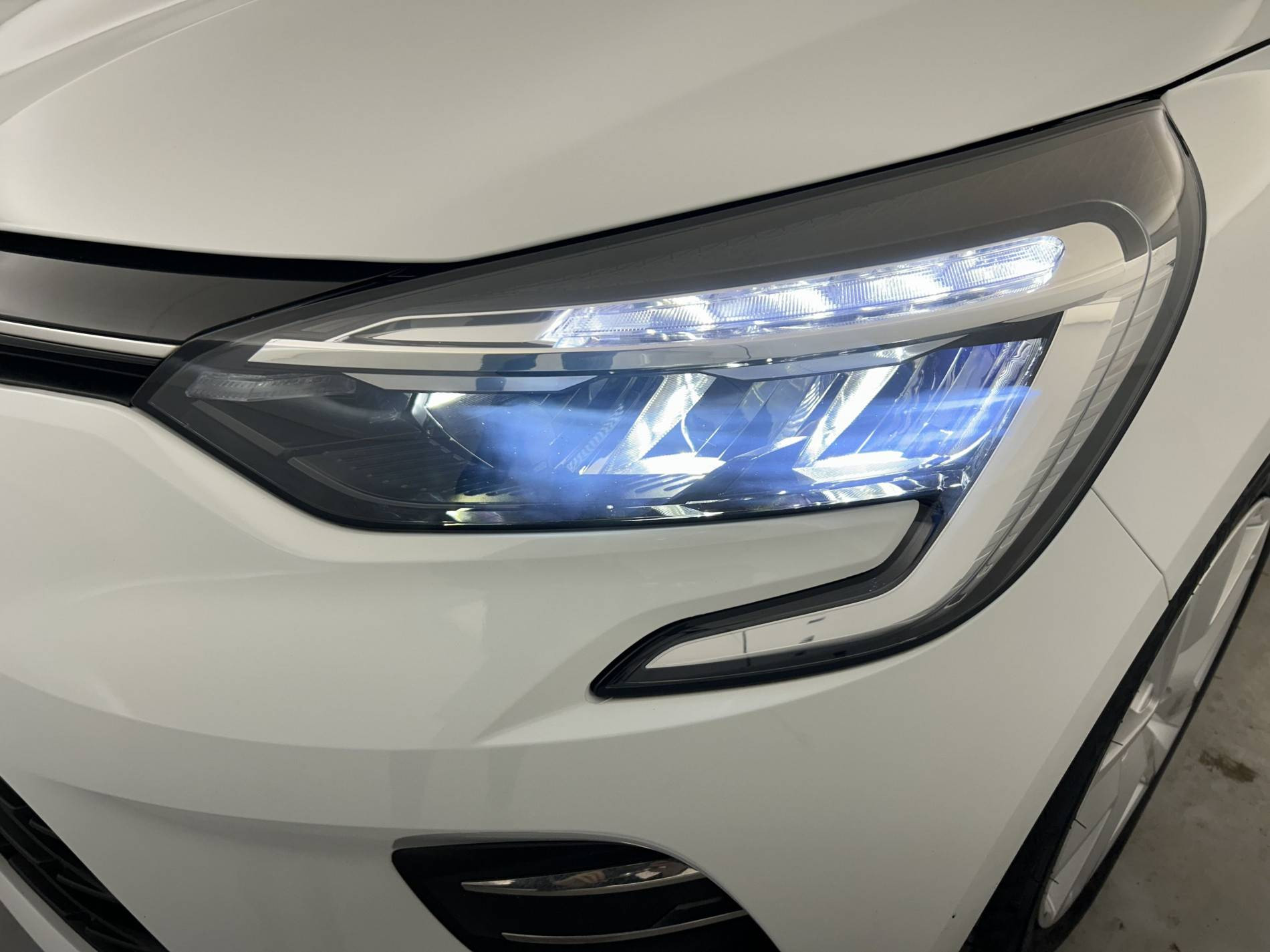 Vente en ligne Renault Clio 5 Clio TCe 100 GPL - 21N au prix de 14 590 €