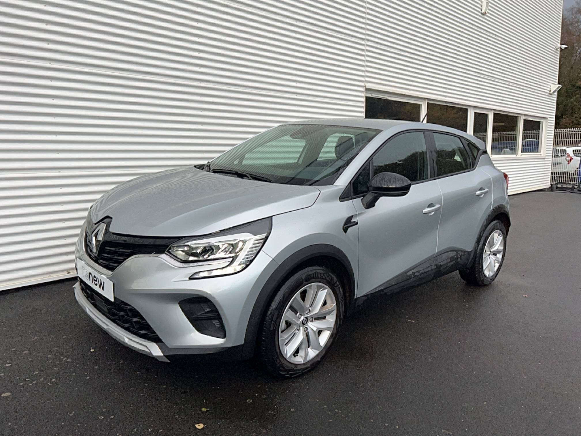 Renault Captur  E-Tech full hybrid 145 occasion de 2022 en vente à Guingamp