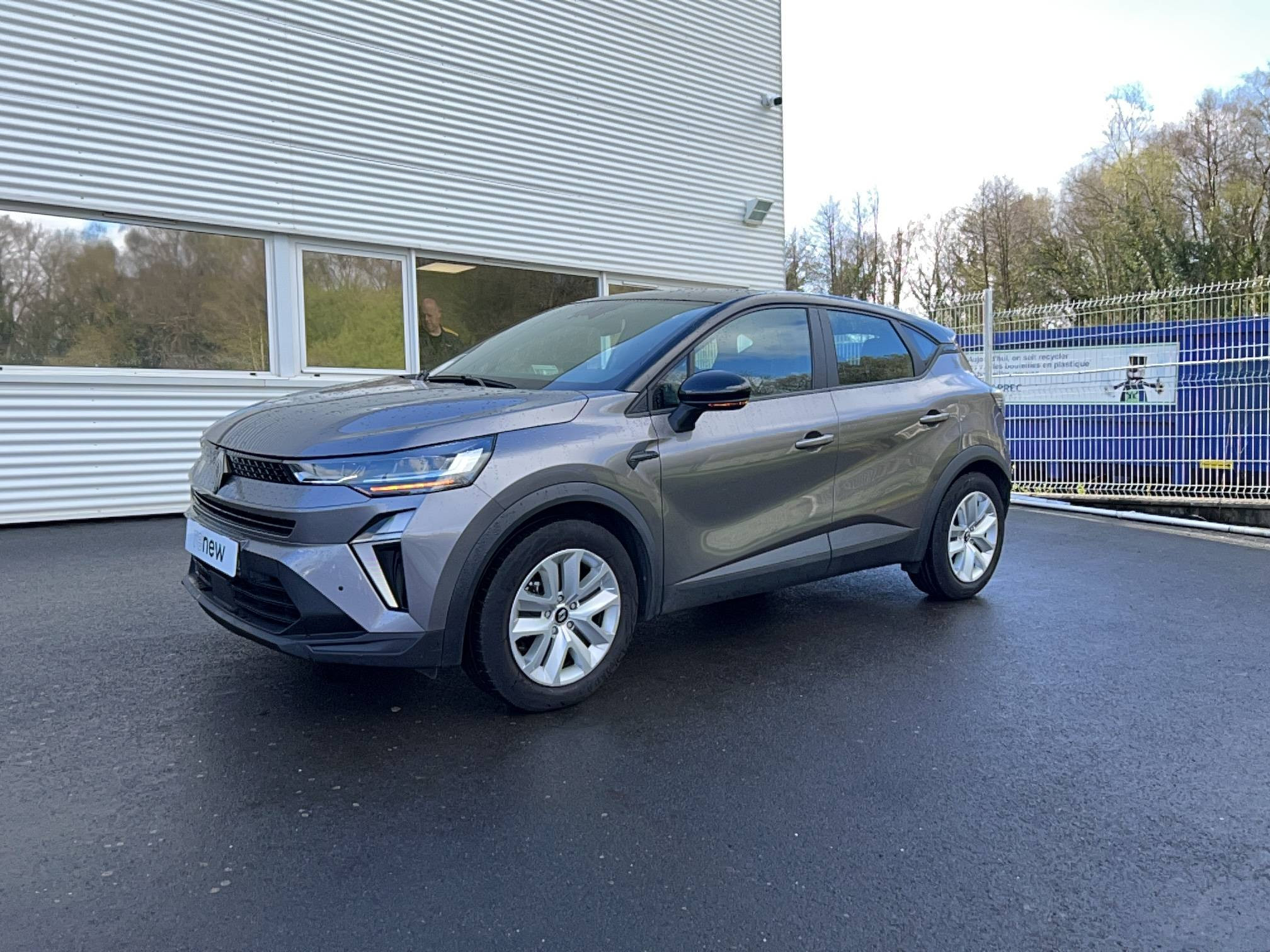 Renault Captur  E-Tech full hybrid 145 ch occasion de 2024 en vente à Guingamp