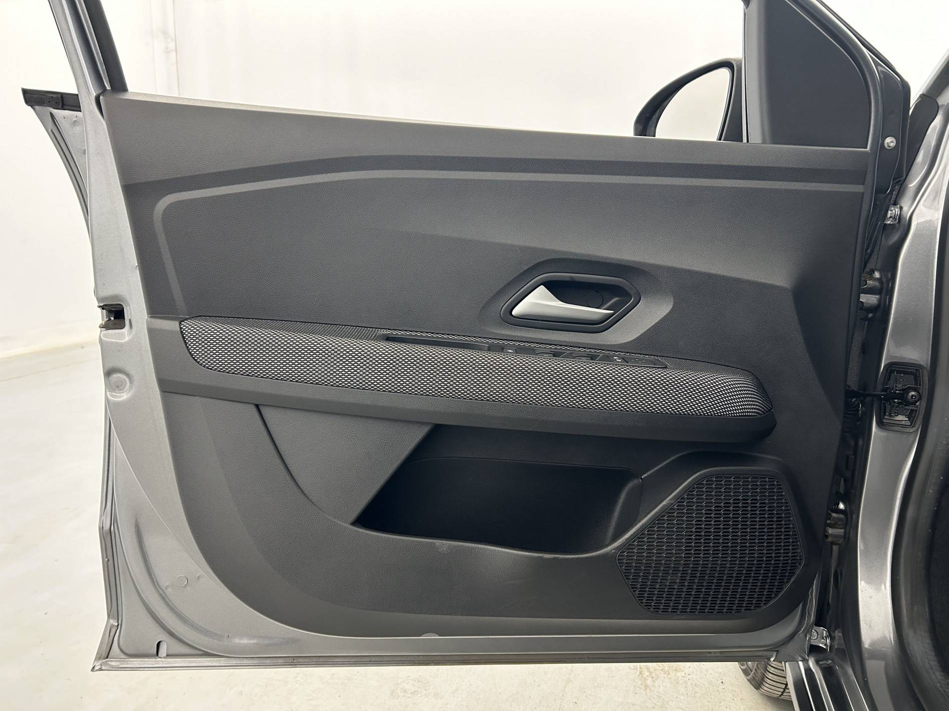 Vente en ligne Dacia Jogger  Hybrid 140 7 places au prix de 21 590 €