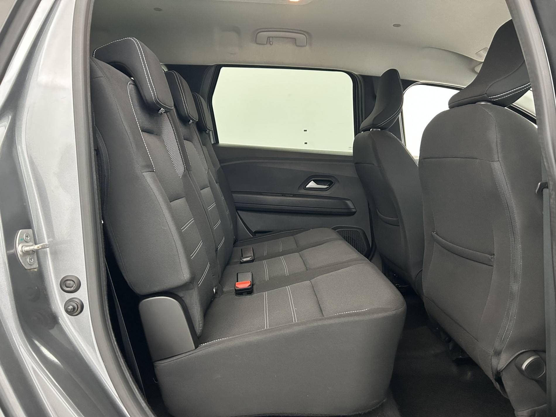 Vente en ligne Dacia Jogger  Hybrid 140 7 places au prix de 21 590 €