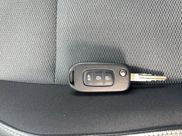 Vente en ligne Renault Kangoo  TCe 100 au prix de 23 990 €