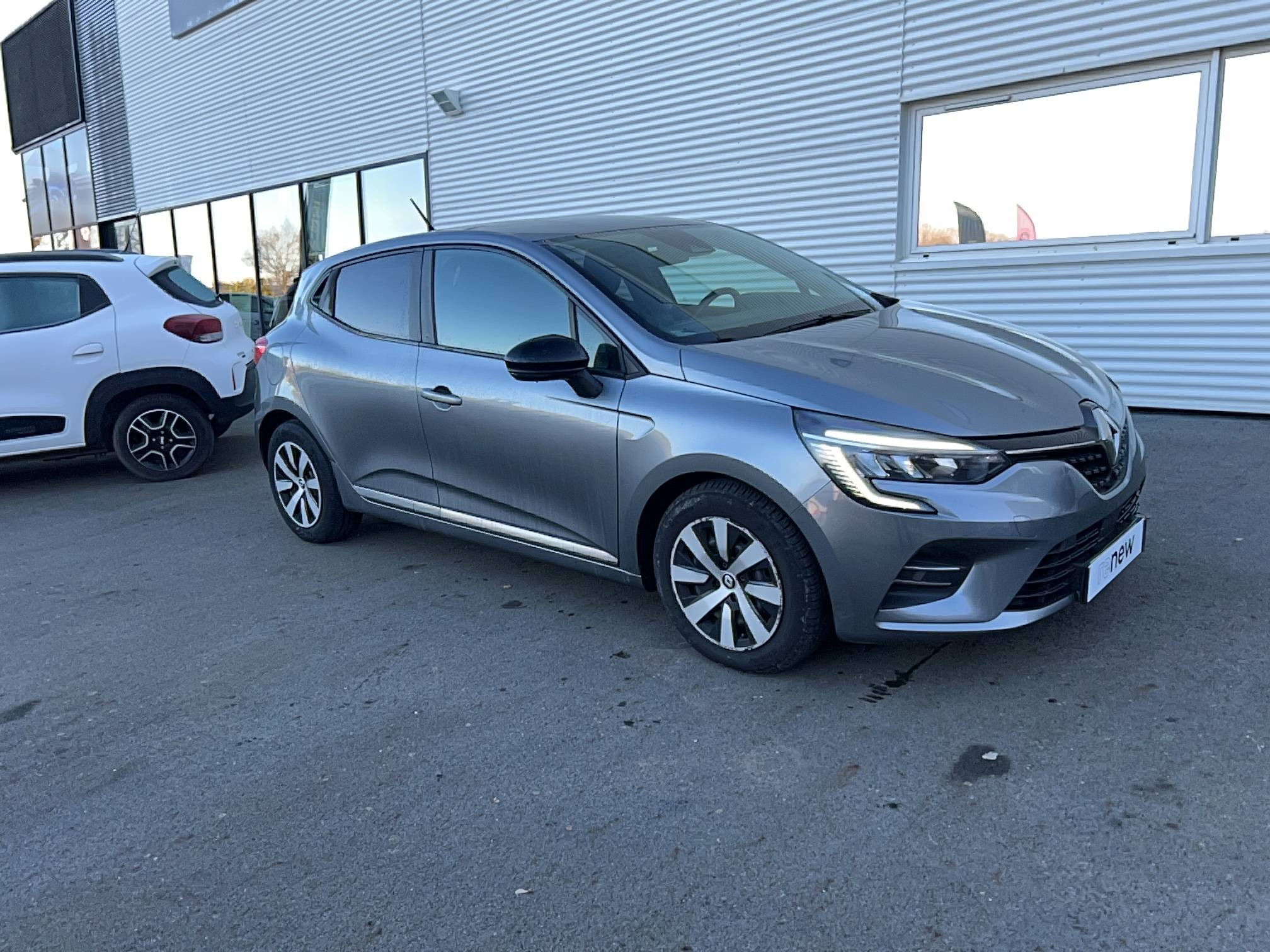 Vente en ligne Renault Clio 5 Clio Blue dCi 100 au prix de 14 990 €