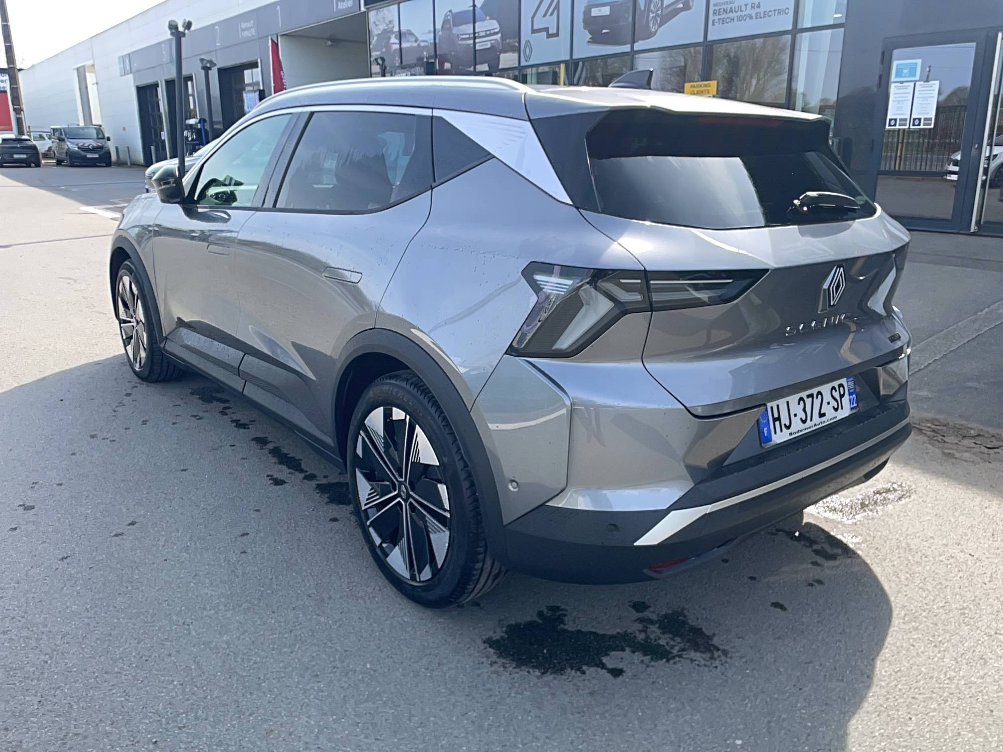 Vente en ligne Renault Scenic E-Tech  220 ch grande autonomie au prix de 47 590 €