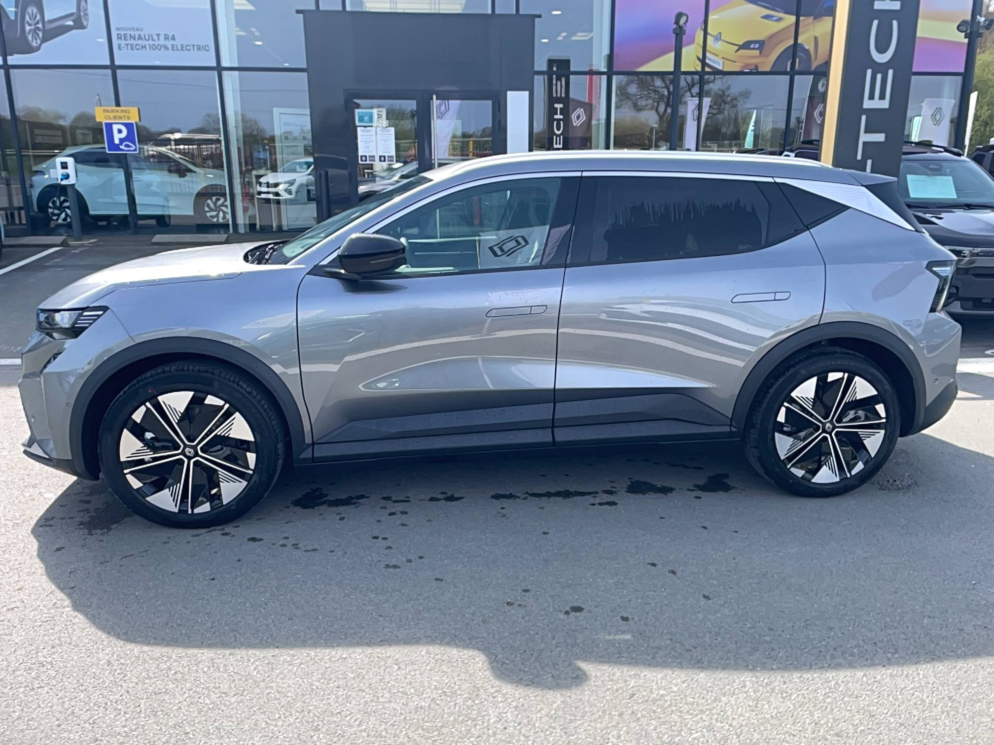 Vente en ligne Renault Scenic E-Tech  220 ch grande autonomie au prix de 47 590 €