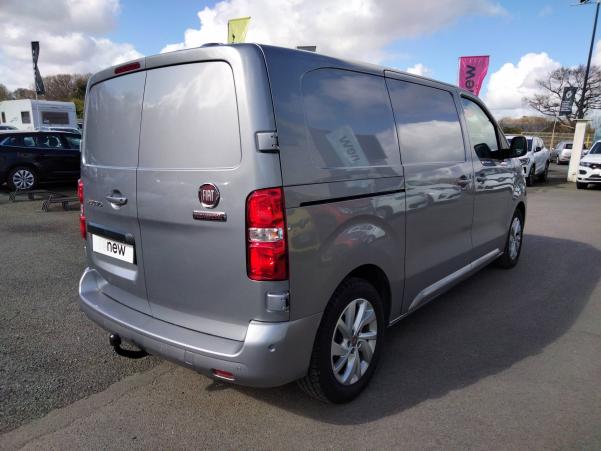 Vente en ligne Fiat Scudo  BLUEHDI 180 M S&S EAT8 au prix de 29 690 €