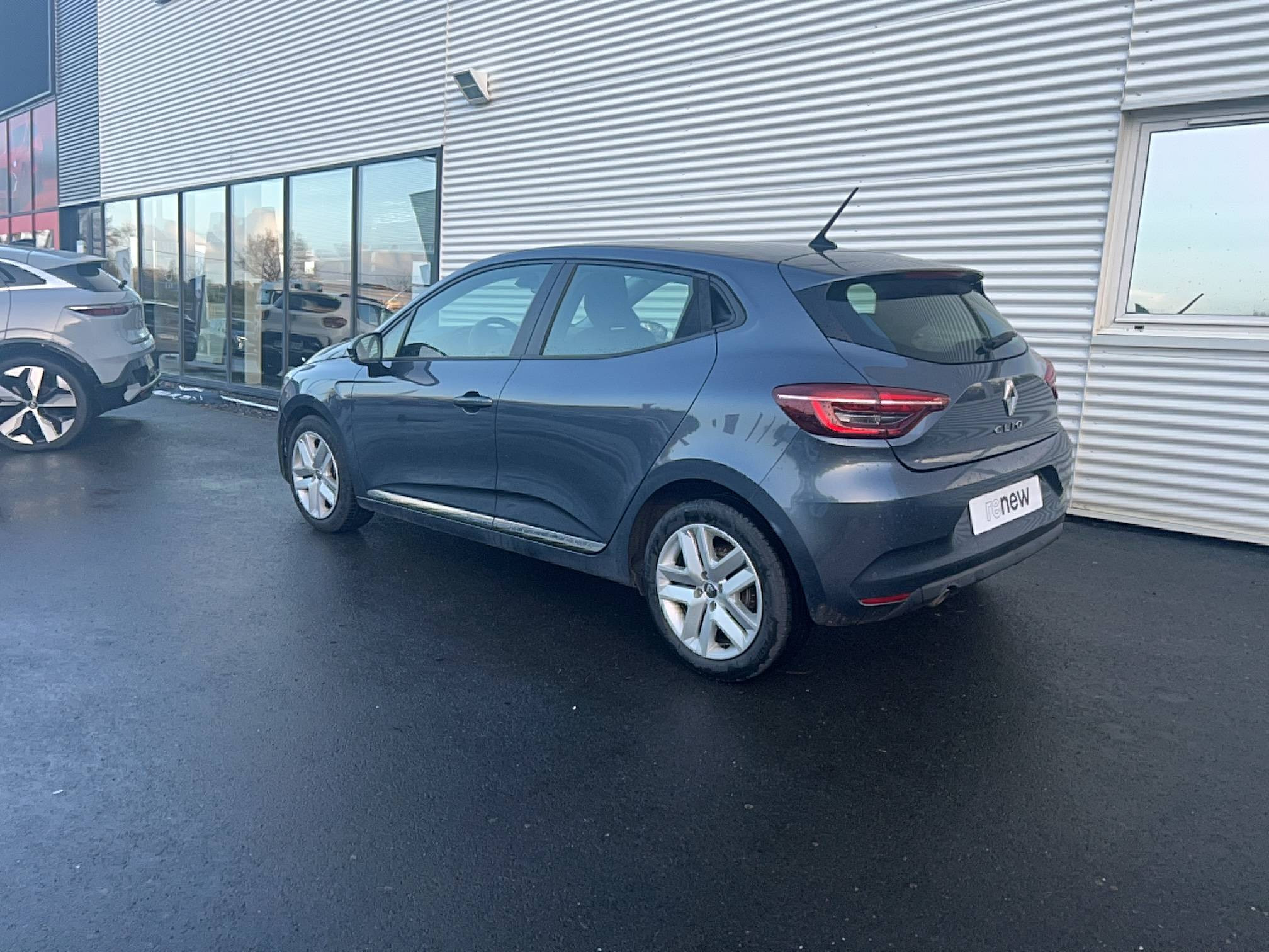 Vente en ligne Renault Clio 5 Clio Blue dCi 100 - 21N au prix de 13 390 €