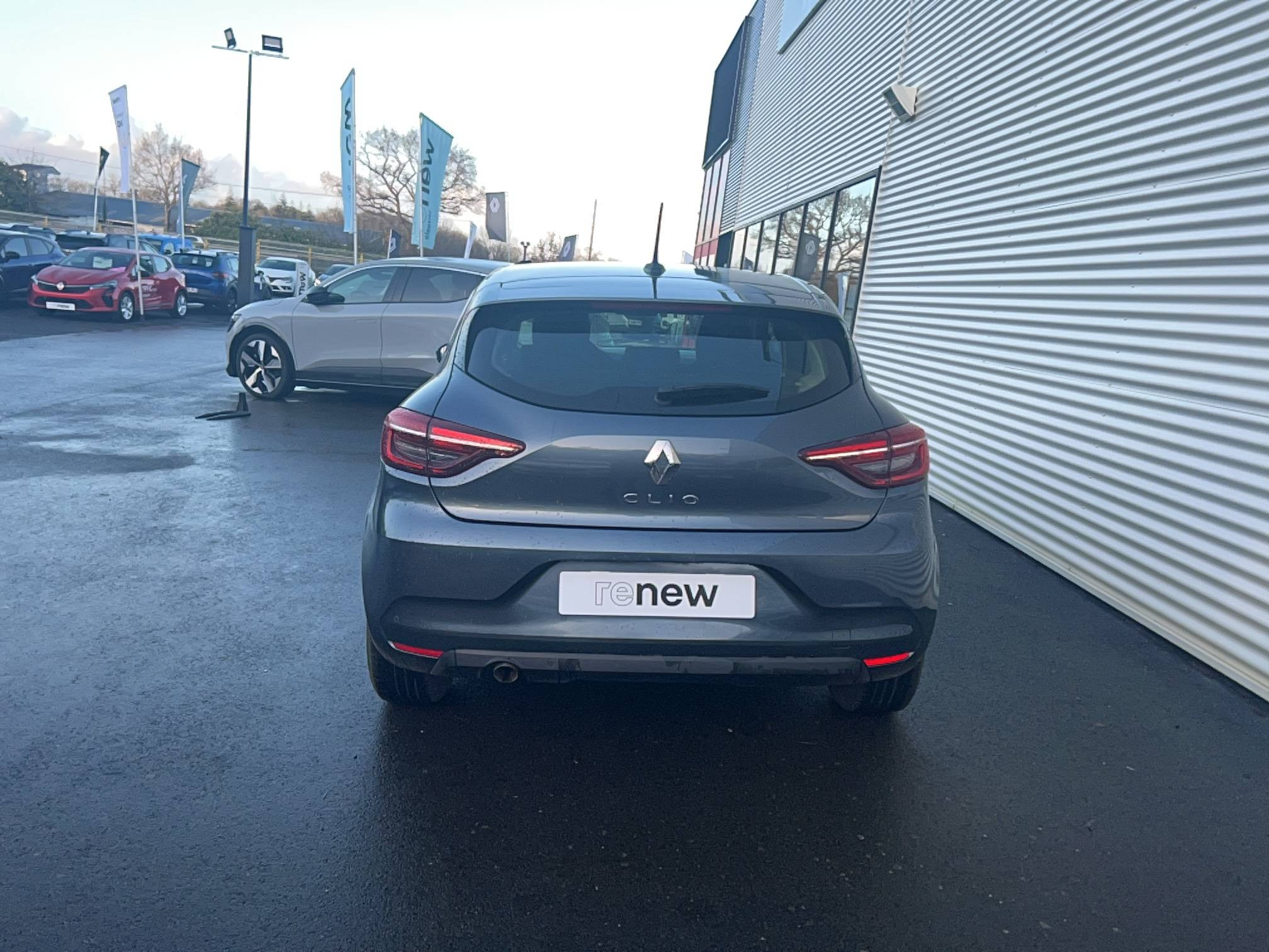 Vente en ligne Renault Clio 5 Clio Blue dCi 100 - 21N au prix de 13 390 €