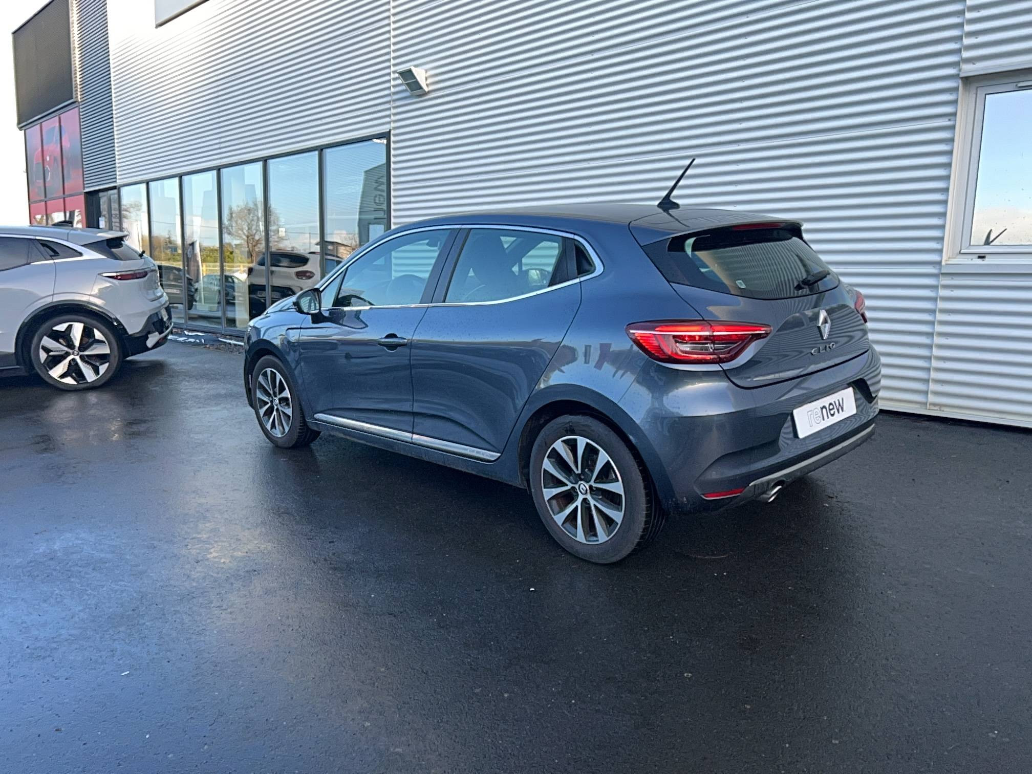 Vente en ligne Renault Clio 5 Clio TCe 90 - 21N au prix de 14 990 €