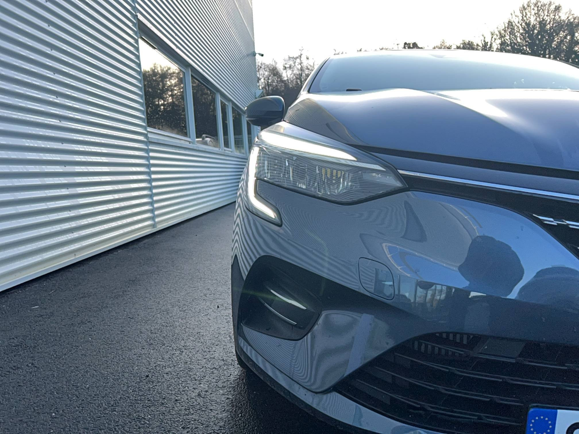 Vente en ligne Renault Clio 5 Clio TCe 90 - 21N au prix de 14 990 €