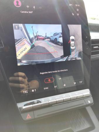 Vente en ligne Renault Megane E-Tech  EV60 220 ch super charge au prix de 25 790 €
