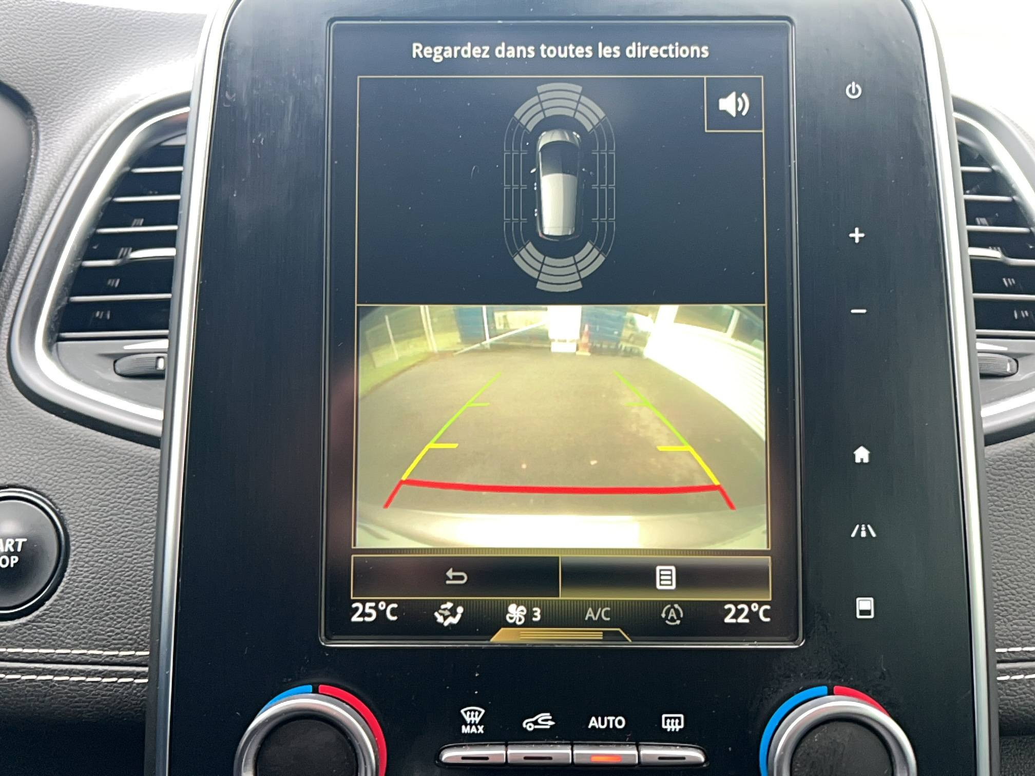 Vente en ligne Renault Scenic 4 Scenic TCe 130 Energy au prix de 12 990 €