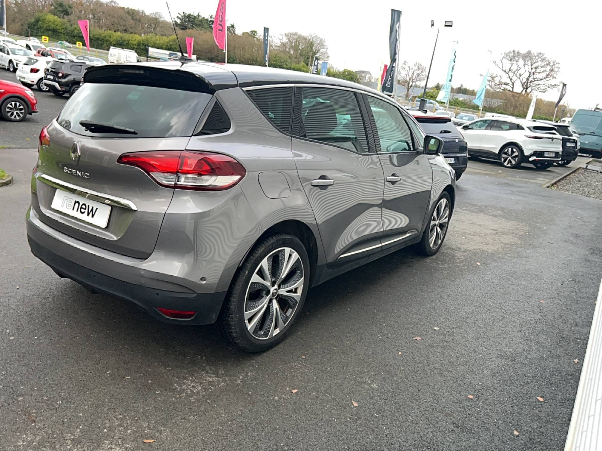 Vente en ligne Renault Scenic 4 Scenic TCe 130 Energy au prix de 12 990 €