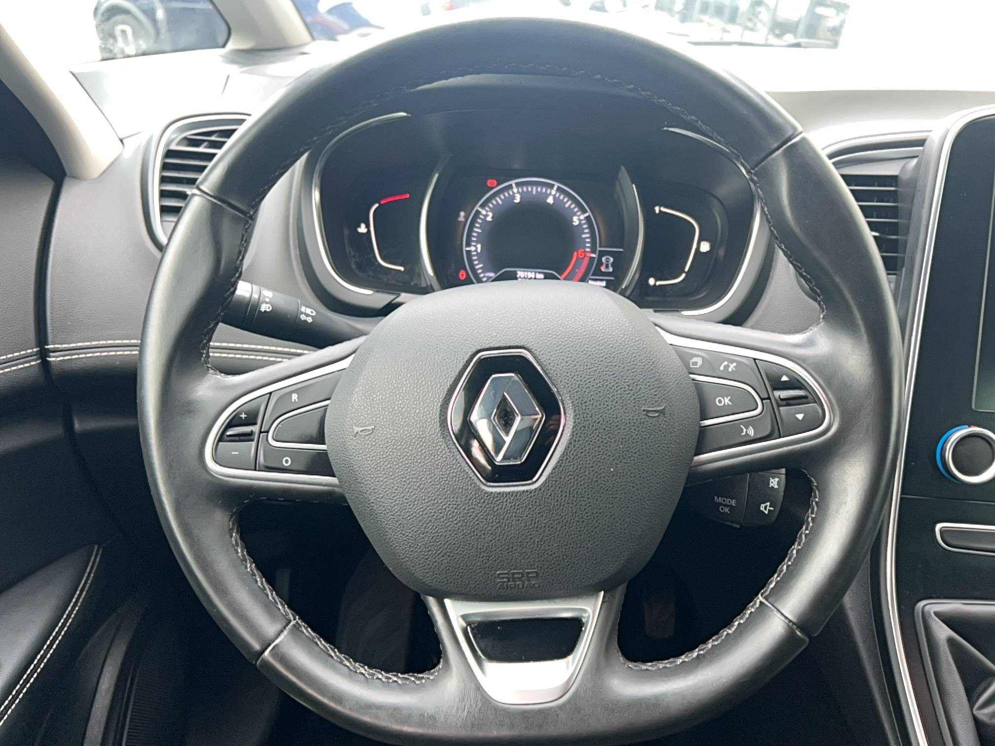 Vente en ligne Renault Scenic 4 Scenic TCe 130 Energy au prix de 12 990 €