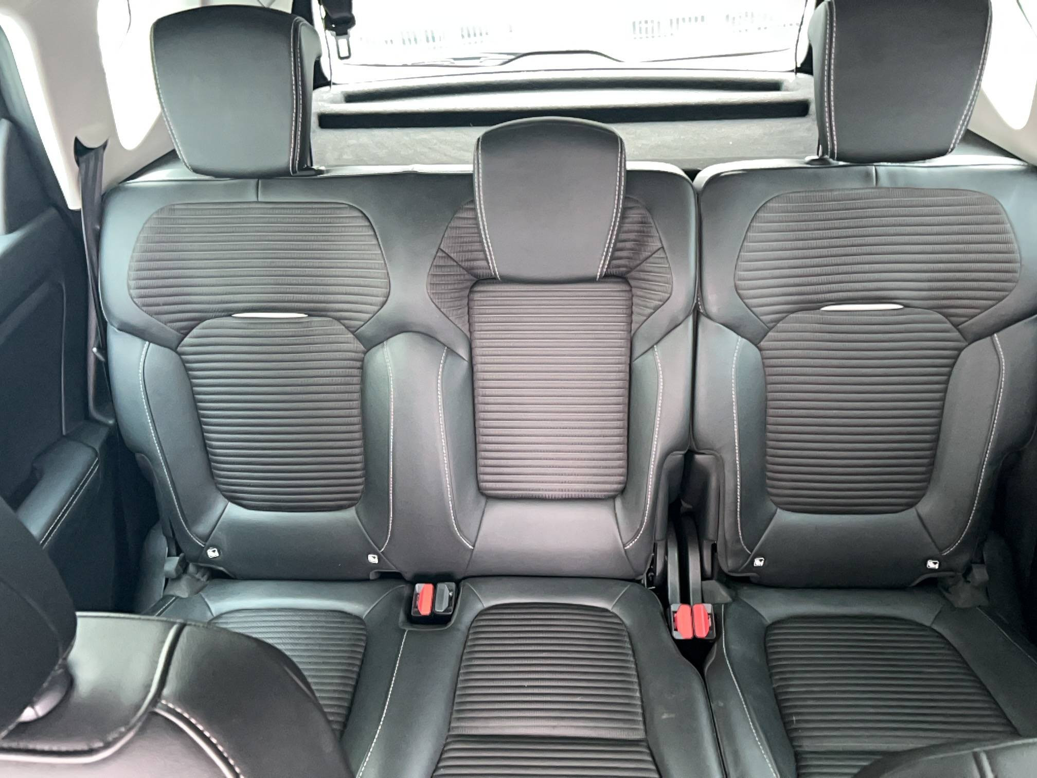 Vente en ligne Renault Scenic 4 Scenic TCe 130 Energy au prix de 12 990 €